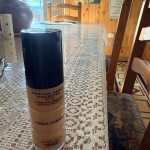 Merle Norman Soft Bisque Face Powder